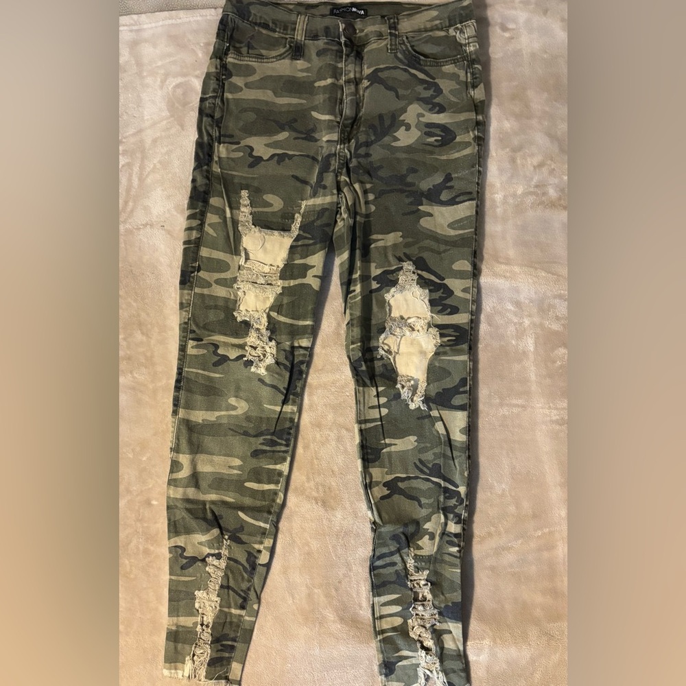 Fashion Nova Green Skinny Distressed Jeans